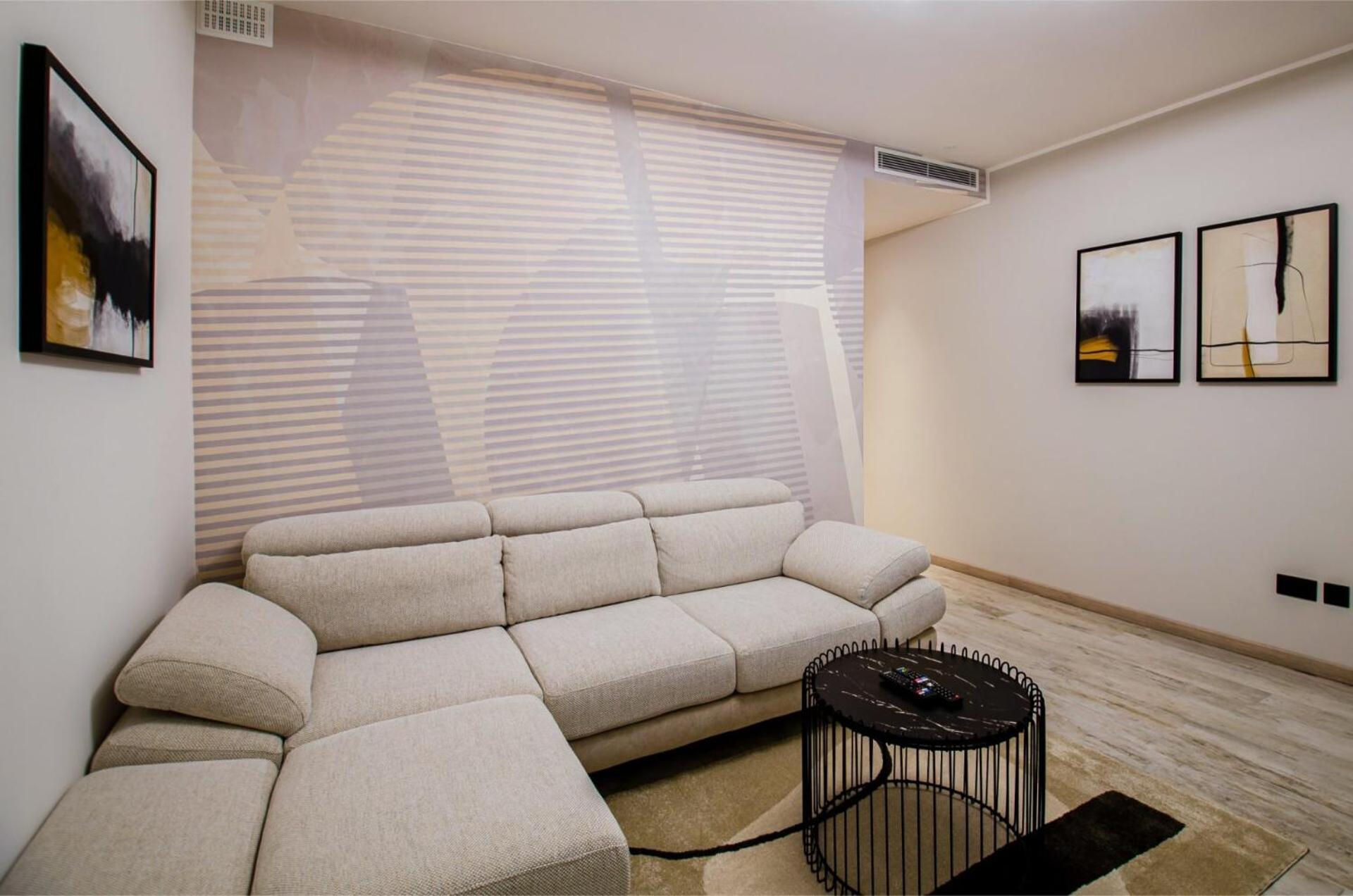 Luxury 2br Maisonette In Private Hot Tub Apartment *
