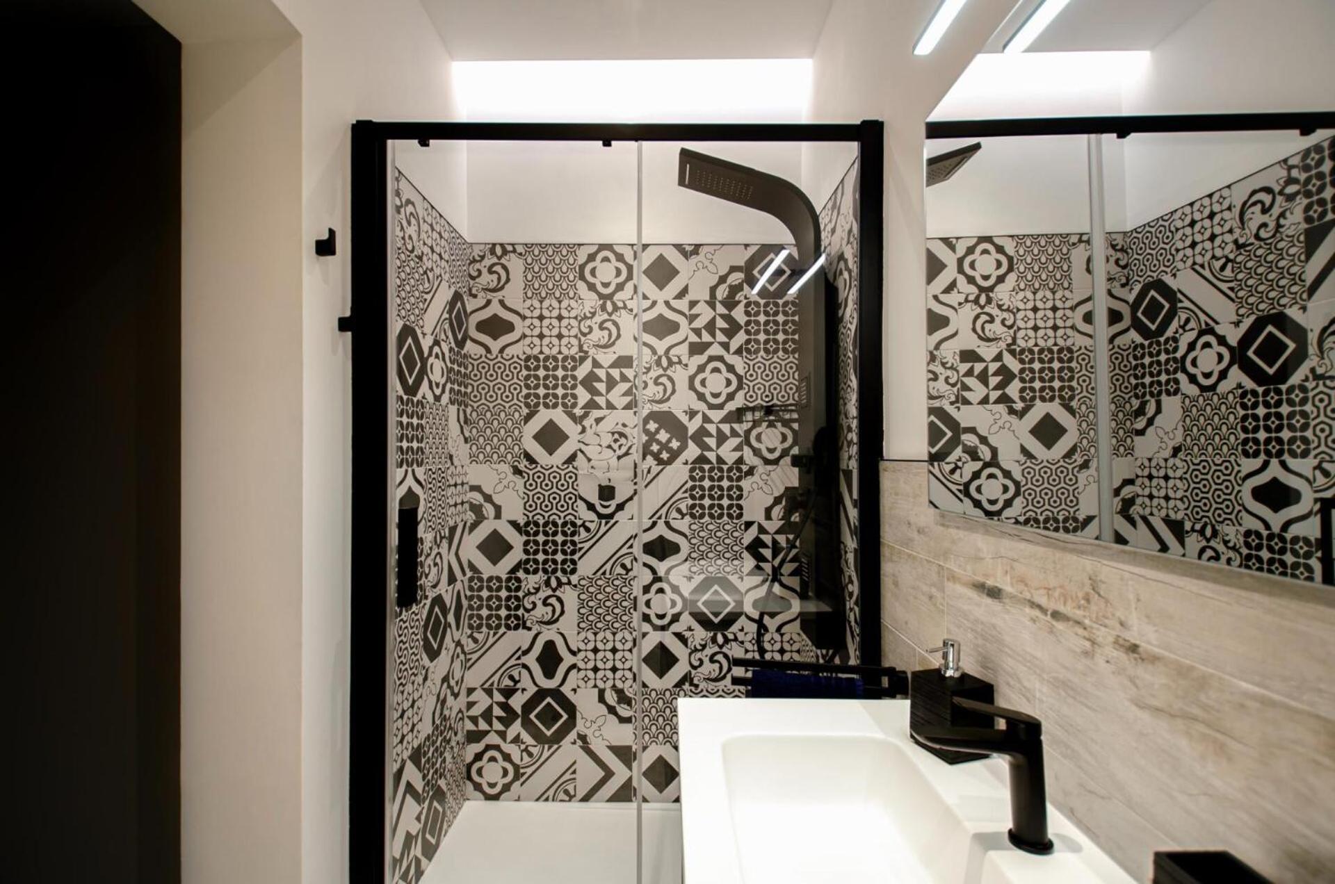 Apartment Luxury 2br Maisonette In Private Hot Tub