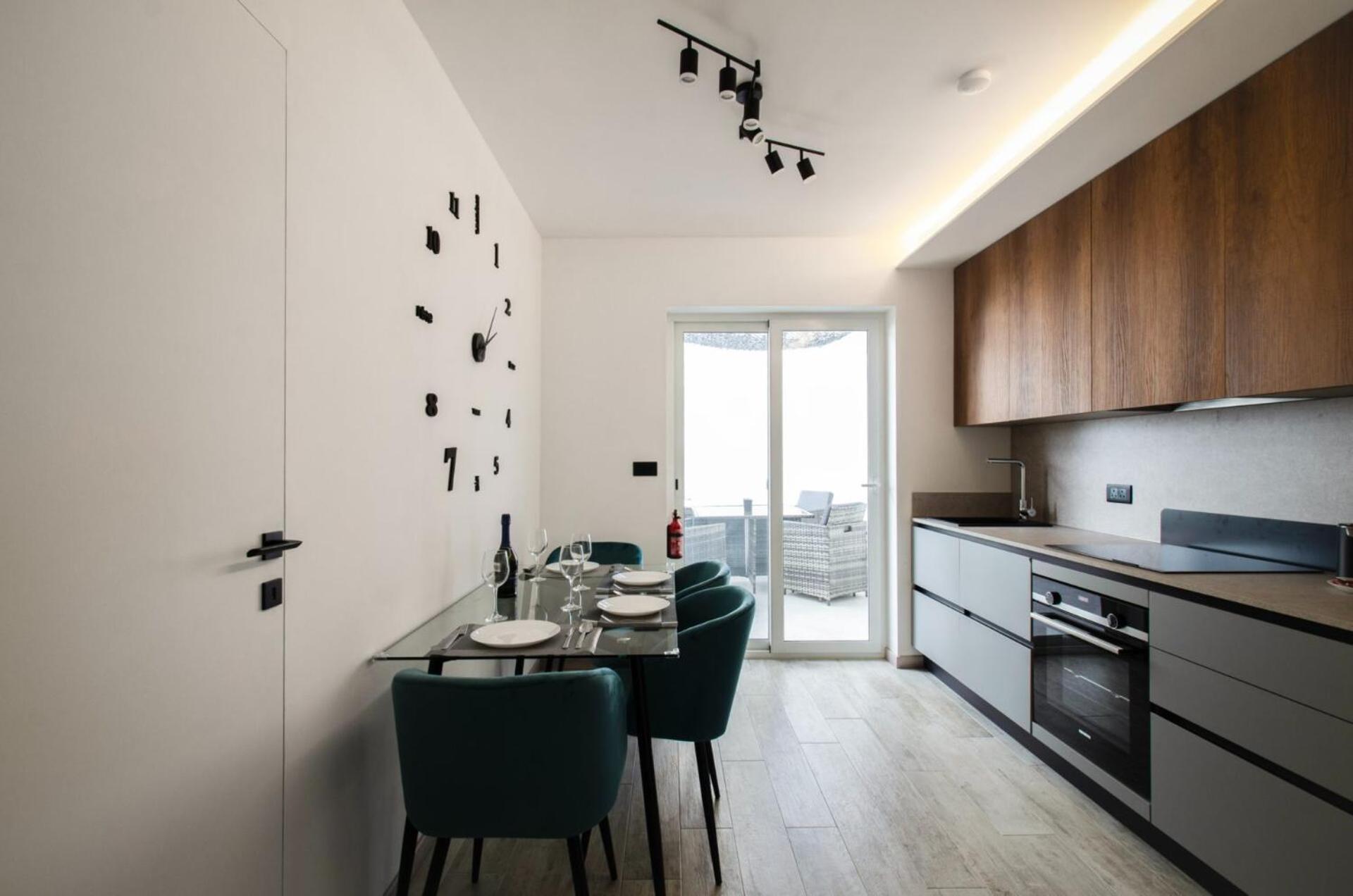 Apartment Luxury 2br Maisonette In Private Hot Tub *